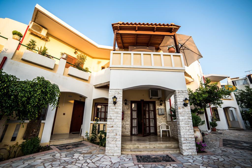 Erato Hotel Apartments Rethymno Exterior foto